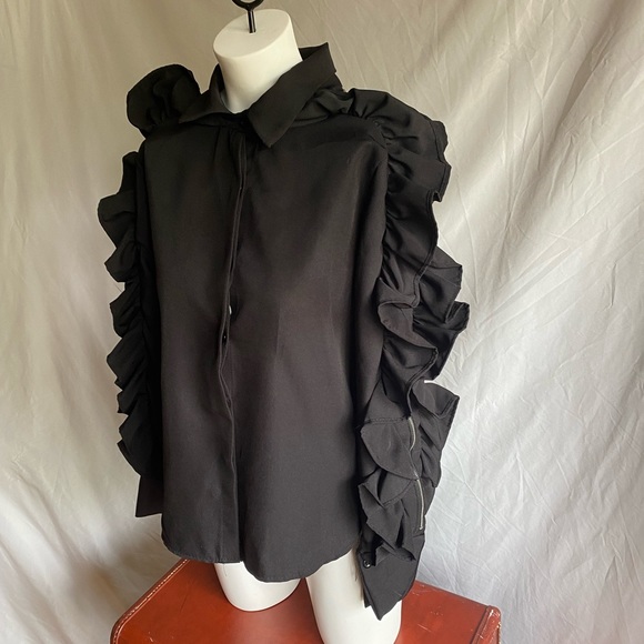 Black ruffle sleeve with zipper on the sides - Picture 3 of 10
